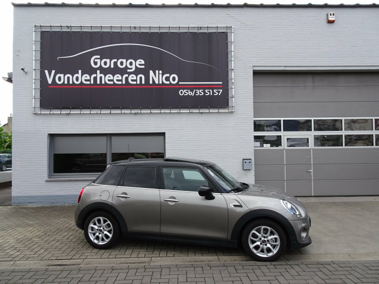 MINI Cooper 1.5iA 5d. PANODAK,FULL LED,SPORTZETELS,LEDER,NAVI Garage Nico Vanderheeren BV