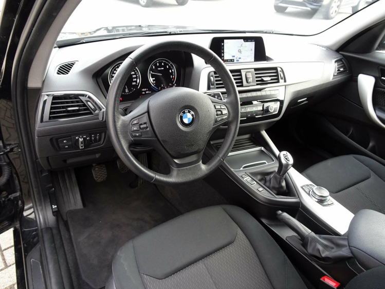 BMW 116 116i 5d. XENON/LED,NAVI,CRUISE,BLUETH,PDC V+A,ALU Garage Nico Vanderheeren BV