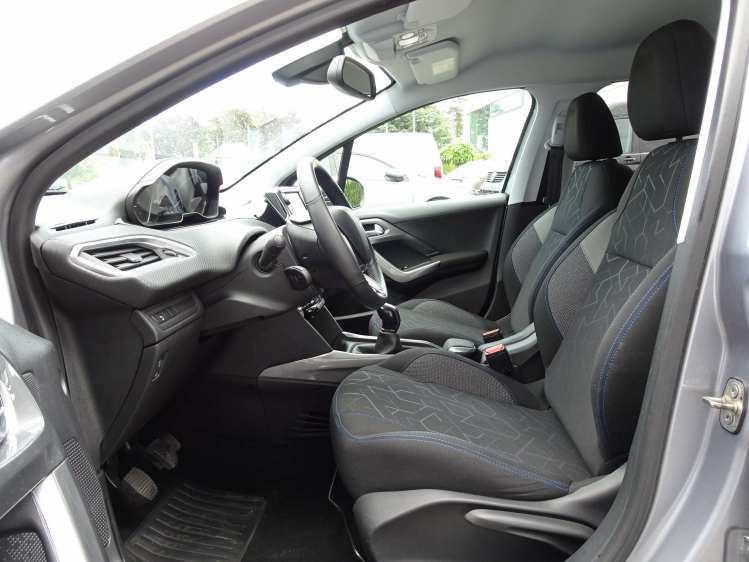 Peugeot 2008 1.2i PureTech Style Garage Nico Vanderheeren BV