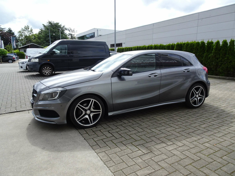 Mercedes-Benz A 180 AMG XENON,NAVI,CAMERA,SPORTZETELS,CRUISE,ALU 18