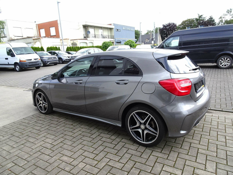 Mercedes-Benz A 180 AMG XENON,NAVI,CAMERA,SPORTZETELS,CRUISE,ALU 18