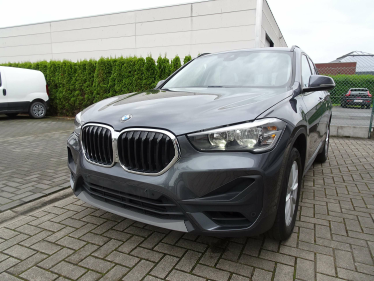 BMW X1 1.5iA sDrive18 PANODAK,CAMERA,HEAD-UP,TREKHAAK Garage Nico Vanderheeren BV