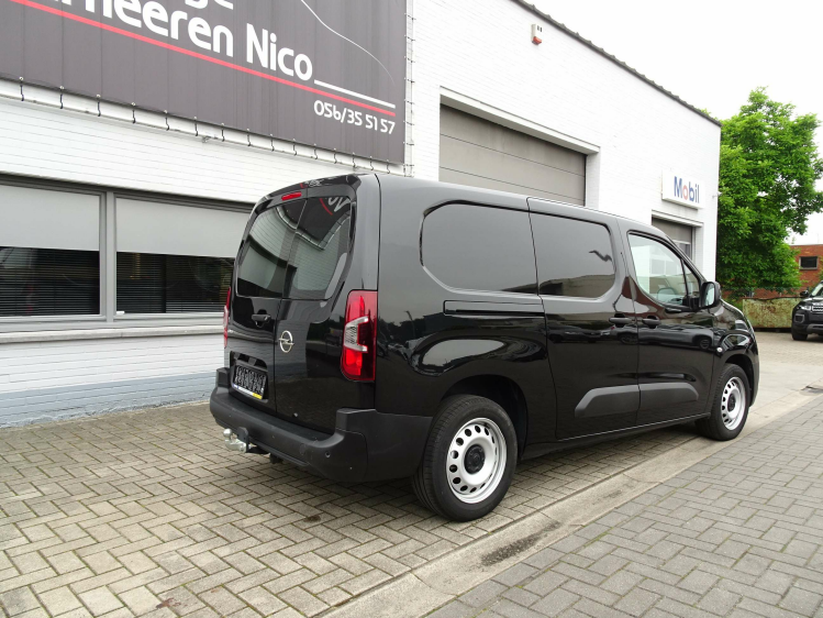 Opel Combo 1.2i 2pl. L2H1 NAVI,CARPLAY,CRUISE,SCHUIFDEUR L+R Garage Nico Vanderheeren BV