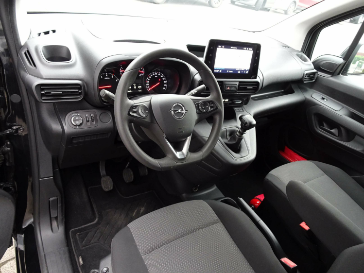 Opel Combo 1.2i 2pl. L2H1 NAVI,CARPLAY,CRUISE,SCHUIFDEUR L+R Garage Nico Vanderheeren BV