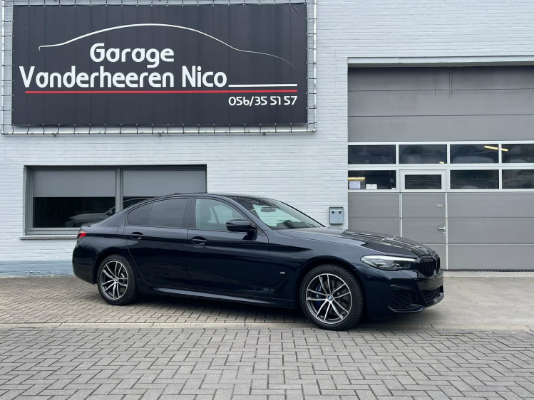 BMW 530 530e | M PACK,LEDEREN ZETELS,CARPLAY, CAMERA Garage Nico Vanderheeren BV