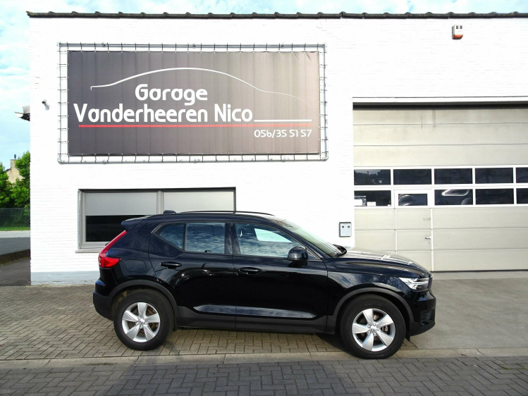 Volvo XC40 1.5T2 Momentum Geartronic CARPLAY,CAMERA,CRUISE Garage Nico Vanderheeren BV