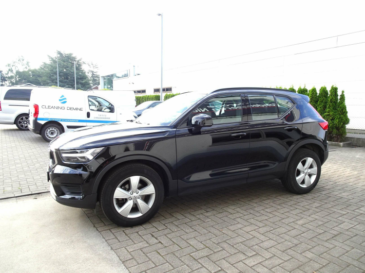 Volvo XC40 1.5T2 Momentum Geartronic CARPLAY,CAMERA,CRUISE Garage Nico Vanderheeren BV