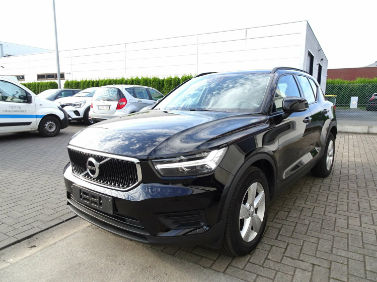 Volvo XC40 1.5T2 Momentum Geartronic CARPLAY,CAMERA,CRUISE Garage Nico Vanderheeren BV