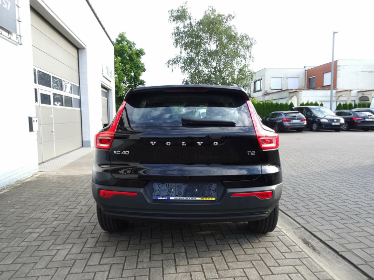 Volvo XC40 1.5T2 Momentum Geartronic CARPLAY,CAMERA,CRUISE Garage Nico Vanderheeren BV