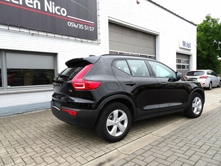 Volvo XC40 1.5T2 Momentum Geartronic FULL LED,EL.KOFFER,CRUIS Garage Nico Vanderheeren BV