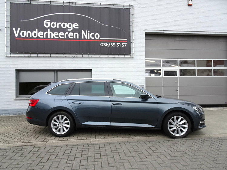 Skoda Superb 1.4TSi PHEV (160 kW) DSG,LED,CAMERA,CARPLAY,KEYLES Garage Nico Vanderheeren BV