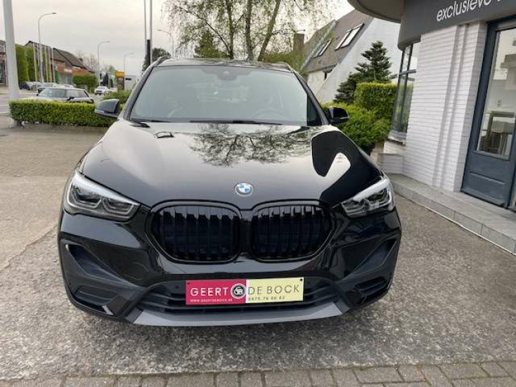 BMW X1 AUT/NAVI/PANO/LEDER/18