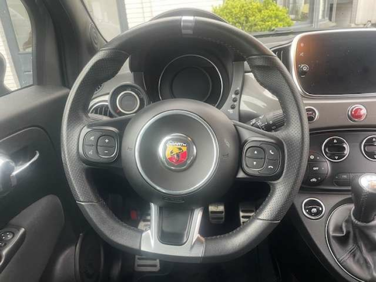 Fiat 500 Abarth NAVI/APPLE CARPL/SPORTUITLAAT*** Geert De Bock