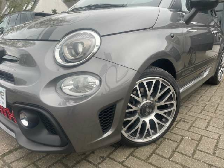 Fiat 500 Abarth NAVI/APPLE CARPL/SPORTUITLAAT*** Geert De Bock