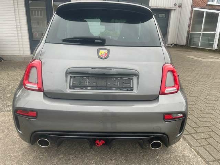 Fiat 500 Abarth NAVI/APPLE CARPL/SPORTUITLAAT*** Geert De Bock