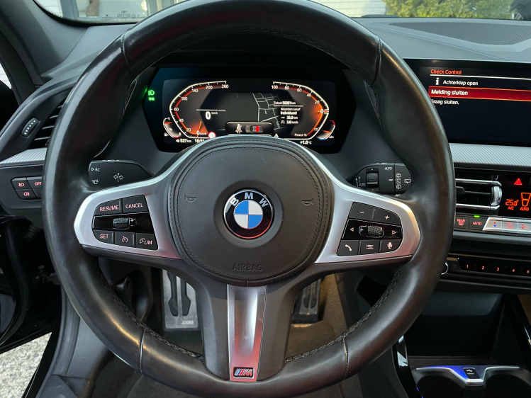 BMW 118 118iAUT MSPORTP/NAVI/18