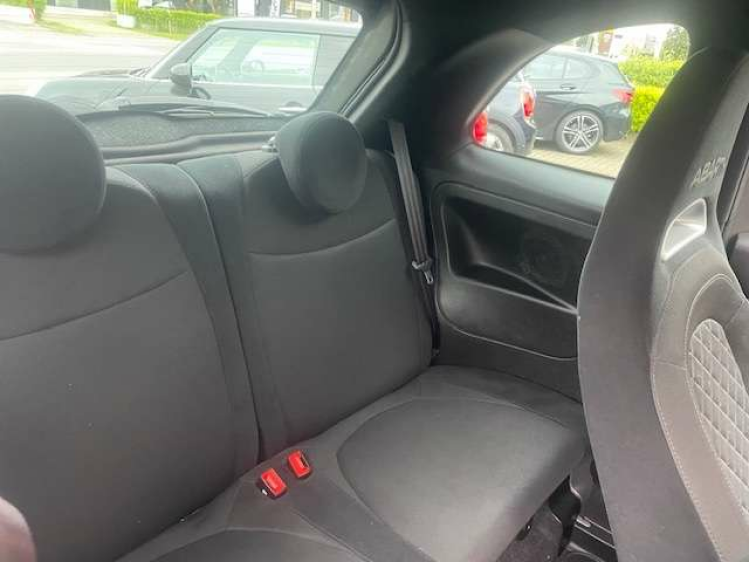 Fiat 500 Abarth NAVI/APPLE CARPL/SPORTUITLAAT**VERKOCHT Geert De Bock