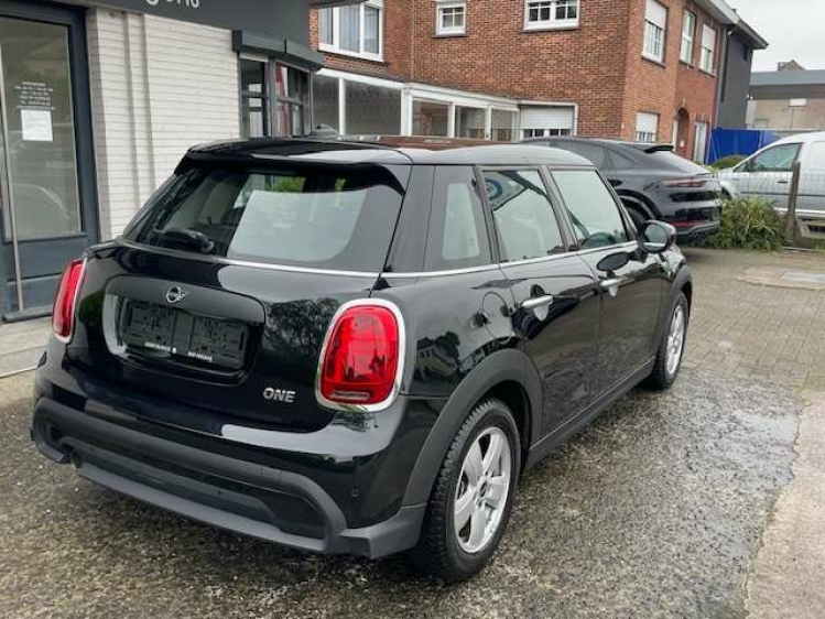 MINI One 1.5  5 DEURS CLASSIC TRIM/NAVI/PDC** Geert De Bock