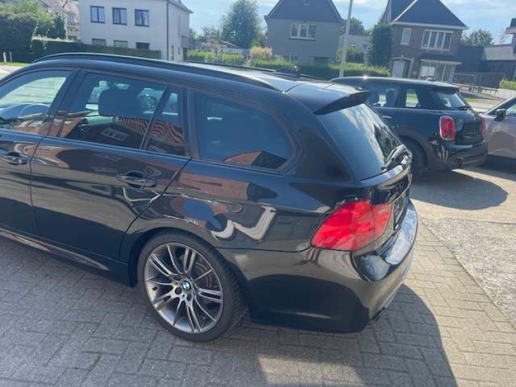 BMW 320 Touring  M SPORTPAKKET LEDER 18