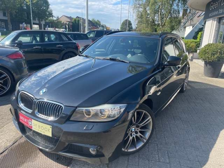 BMW 320 Touring  M SPORTPAKKET LEDER 18