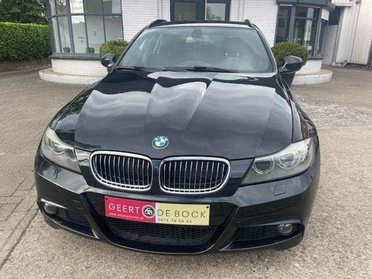 BMW 320 Touring  M SPORTPAKKET LEDER 18