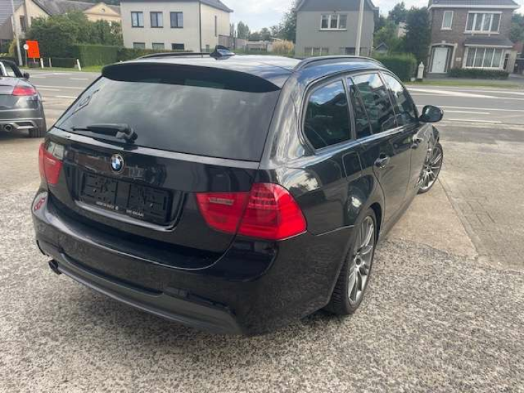 BMW 320 Touring  M SPORTPAKKET LEDER 18