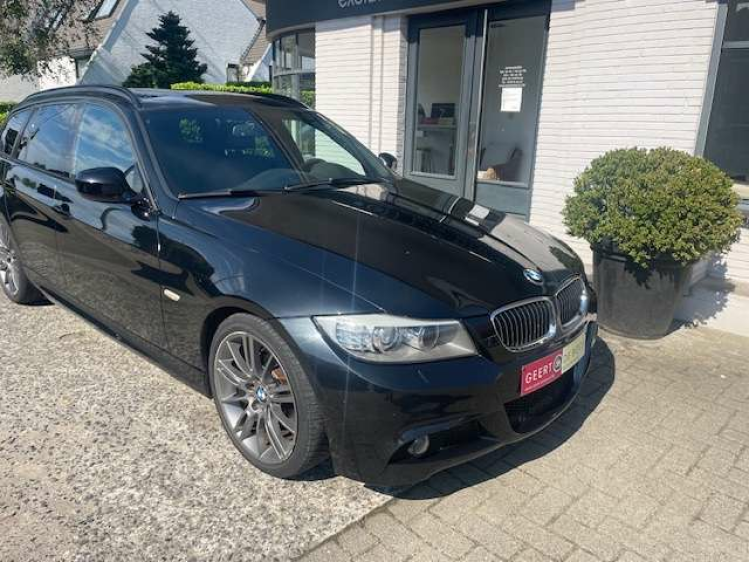 BMW 320 Touring  M SPORTPAKKET LEDER 18