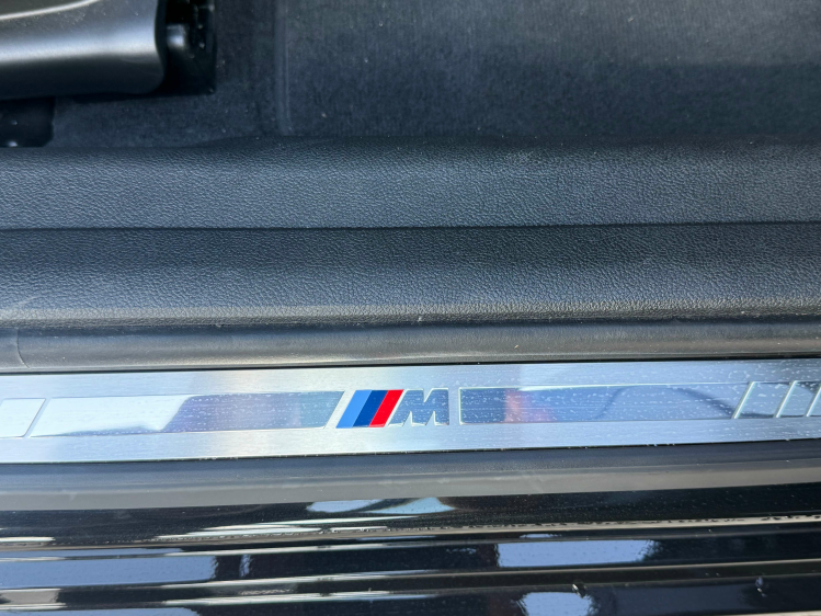 BMW 320 iAS TOURING/M SPORT/PANO/Head UP/19