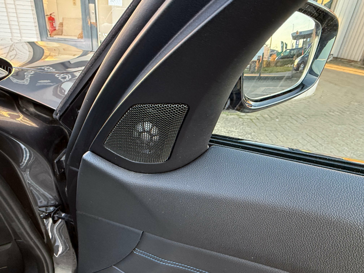 BMW 330 330e Touring Aut. M Sport/PANO/HARMAN K/19