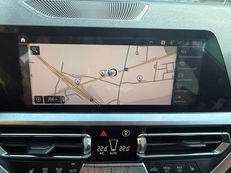 BMW 330 330e Touring Aut. M Sport/PANO/HARMAN K/19