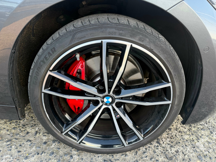 BMW 330 330e Touring Aut. M Sport/PANO/HARMAN K/19