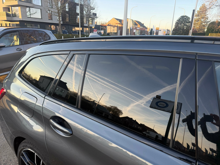 BMW 330 330e Touring Aut. M Sport/PANO/HARMAN K/19