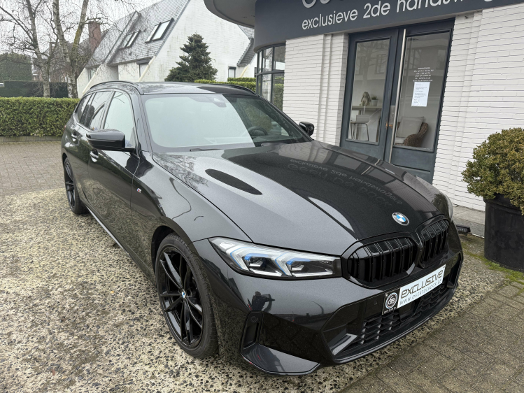 BMW 320 Touring 320iA/MSPORT/PANO/HEADUP/19