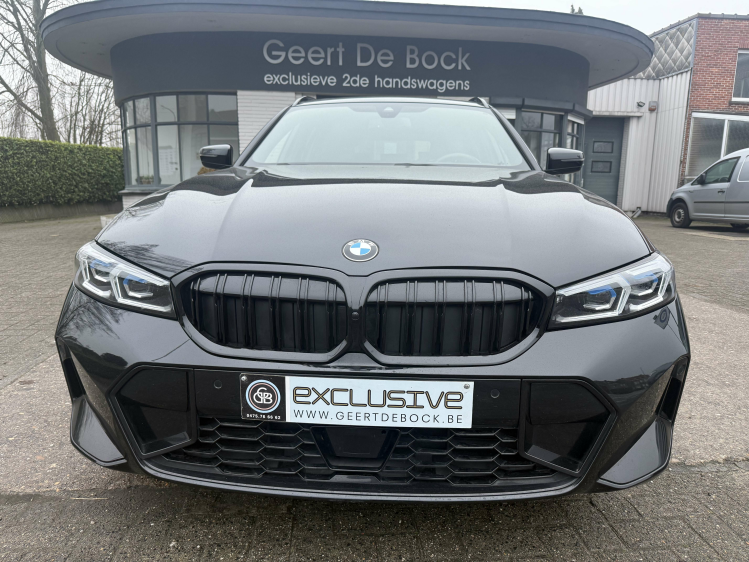 BMW 320 TouringiA/MSPORT/PANO/HEADUP/19\