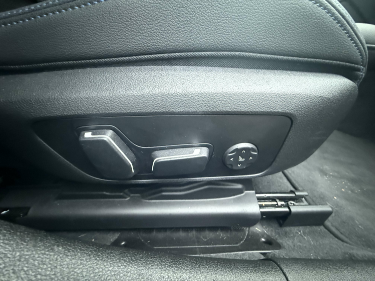 BMW 320 TouringiA/MSPORT/PANO/HEADUP/19\