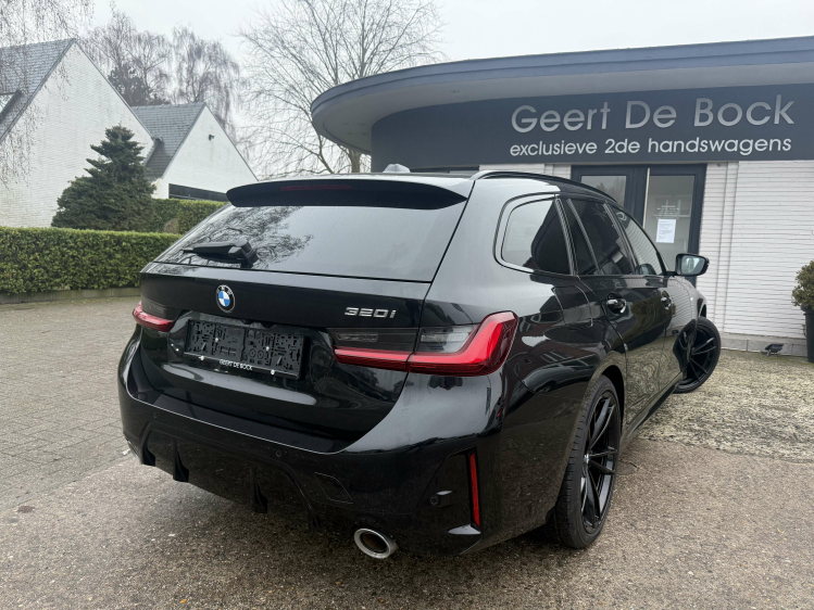 BMW 320 TouringiA/MSPORT/PANO/HEADUP/19\