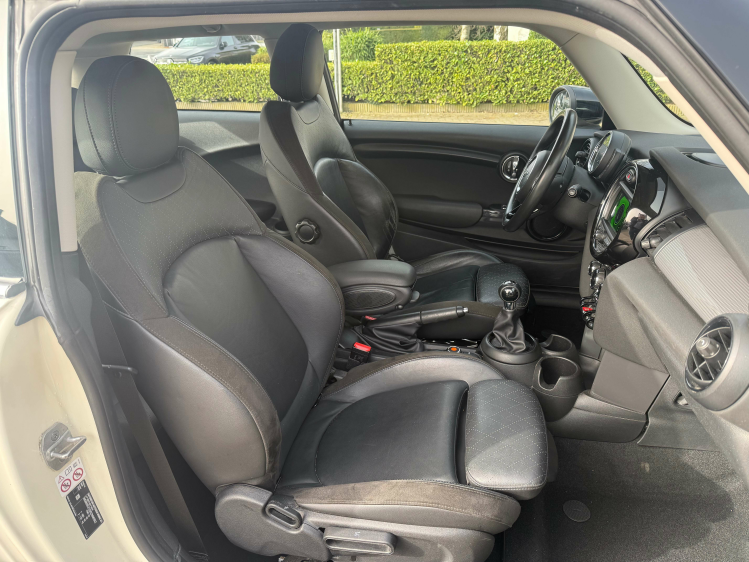 MINI Cooper Mini 1.5 Cooper SPORT/SPORTZET/ALU BLACK$VERKOCHT* Geert De Bock