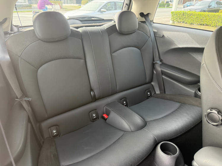 MINI Cooper Mini 1.5 Cooper SPORT/SPORTZET/ALU BLACK$VERKOCHT* Geert De Bock