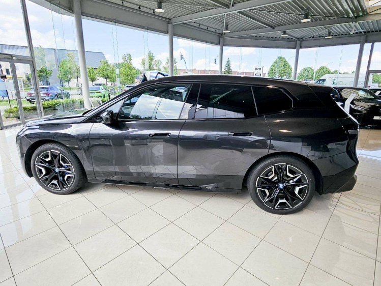 BMW iX xDrive50 /Sport/Pano/Swarovski/Directie DVX Cars