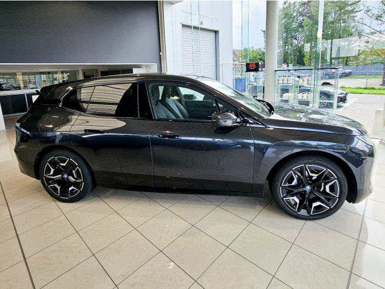 BMW iX xDrive50 /Sport/Pano/Swarovski/Directie DVX Cars