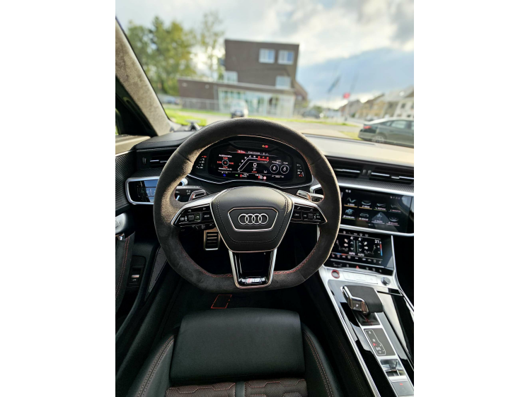 Audi RS6 Performance Exclusive NEW / B&O 3D / Pano / FULL DVX Cars