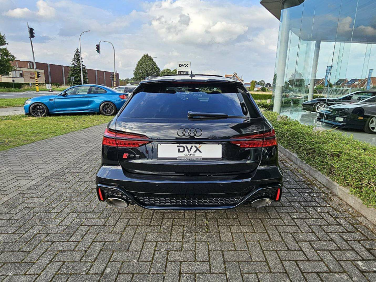 Audi RS6 Performance Exclusive NEW / B&O 3D / Pano / FULL DVX Cars