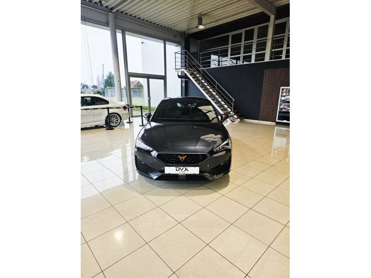 CUPRA Leon e-Hybrid 1.4 DSG (180 kW) / Camera / Pano / LED DVX Cars