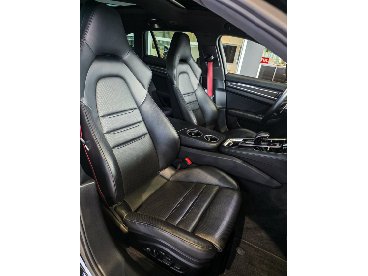 Porsche Panamera Sport Tour Platinium /Pano/Vented/360° DVX Cars