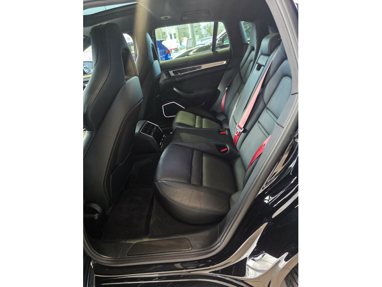 Porsche Panamera Sport Tour Platinium /Pano/Vented/360° DVX Cars