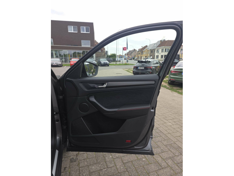 Skoda Kodiaq Kodiaq RS 2.0 TFSi 4x4 DSG/Pano/Keyless/Garantie DVX Cars