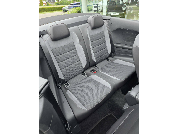 Volkswagen T-Roc Cabriolet 1.5 TSI R-Line Camera/Keyless/ACC/Garantie DVX Cars