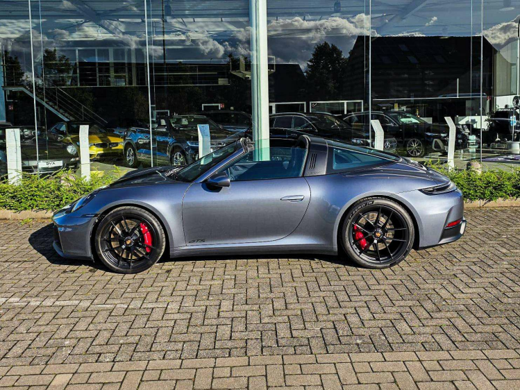Porsche 992 992.2 Targa 4 GTS / Sport Chrono Plus / Camera / Porsche Garantie DVX Cars
