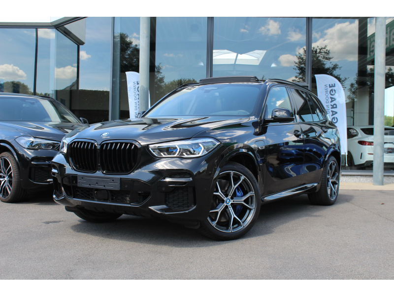 BMW X5 xDrive45e M Sport / PANO / TRKHK / LASER / HUD + Garage Van Den Dooren