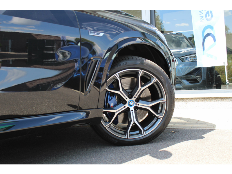 BMW X5 xDrive45e M Sport / PANO / TRKHK / LASER / HUD + Garage Van Den Dooren